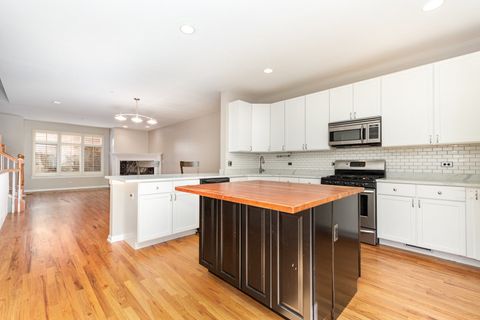 Tiny photo for 1022 Alexander Lane, Oak Park, IL 60302 (MLS # 12493090)