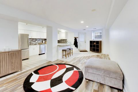 Tiny photo for 4053 N Sheridan Road #1, Chicago, IL 60613 (MLS # 12621559)