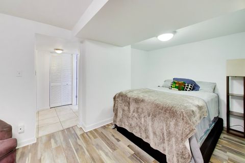 Tiny photo for 4053 N Sheridan Road #1, Chicago, IL 60613 (MLS # 12621559)