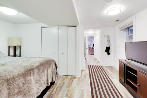 Tiny photo for 4053 N Sheridan Road #1, Chicago, IL 60613 (MLS # 12621559)