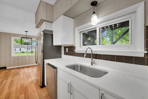 Tiny photo for 410 E Chapin Street, Morris, IL 60450 (MLS # 12643399)