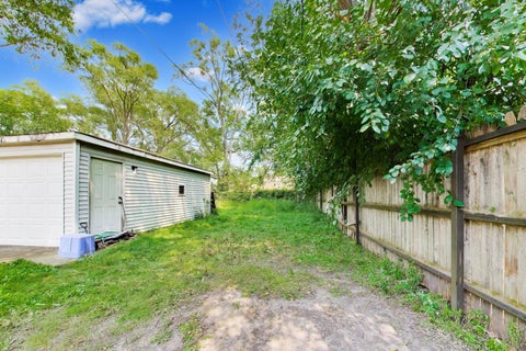 Tiny photo for 9615 S Bensley Avenue, Chicago, IL 60628 (MLS # 12734188)