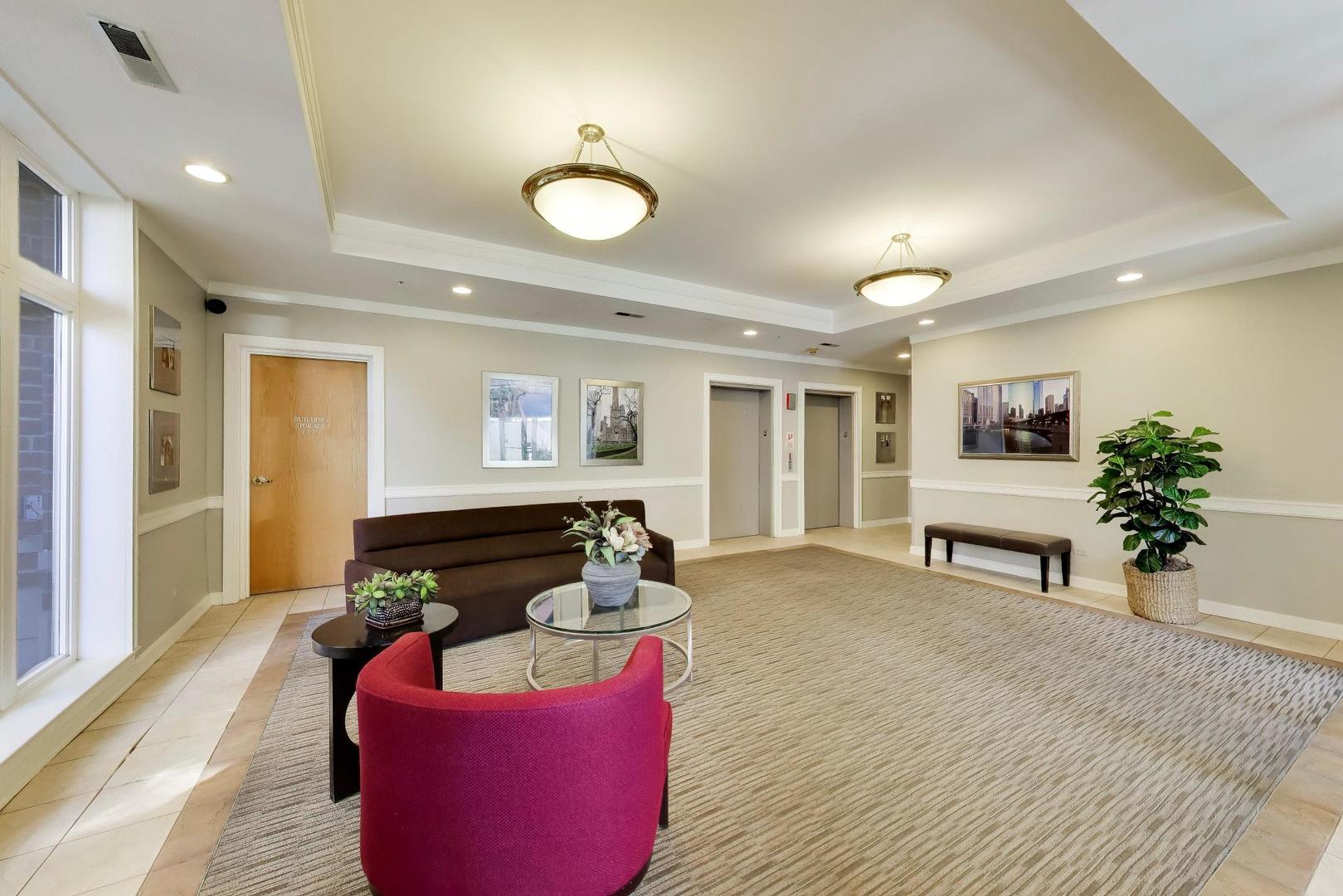 811 CHICAGO Avenue 609