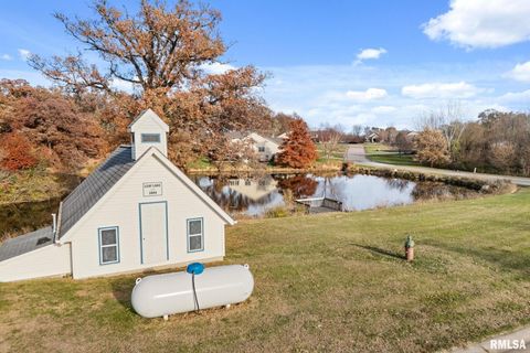 Tiny photo for 9933 123rd Street, Davenport, IA 52804 (MLS # QC4269448)