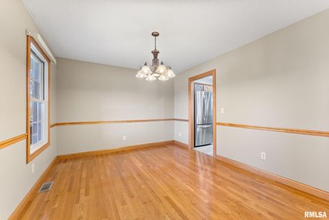 Tiny photo for 9933 123rd Street, Davenport, IA 52804 (MLS # QC4269448)