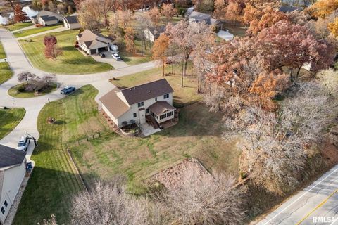 Tiny photo for 9933 123rd Street, Davenport, IA 52804 (MLS # QC4269448)