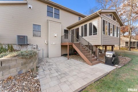 Tiny photo for 9933 123rd Street, Davenport, IA 52804 (MLS # QC4269448)