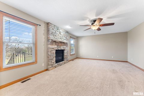 Tiny photo for 9933 123rd Street, Davenport, IA 52804 (MLS # QC4269448)