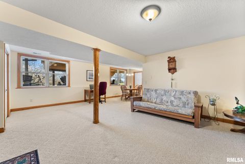 Tiny photo for 9933 123rd Street, Davenport, IA 52804 (MLS # QC4269448)