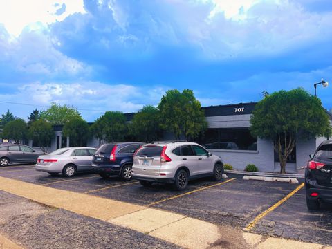 707 N Iowa Avenue Villa Park IL 60181