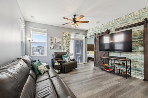 Tiny photo for 6420 Aspen Lane, Wonder Lake, IL 60097 (MLS # 12567462)