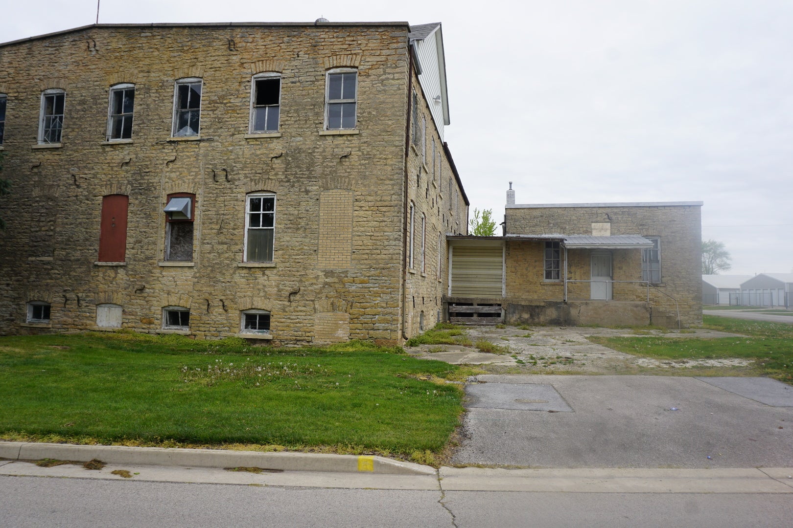 203 W 2nd Street
