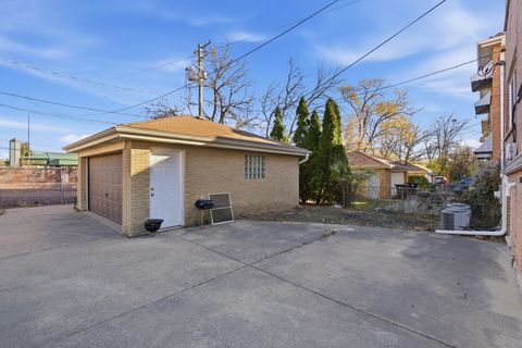 Tiny photo for 1215 Balmoral Avenue #1, Westchester, IL 60154 (MLS # 12558455)