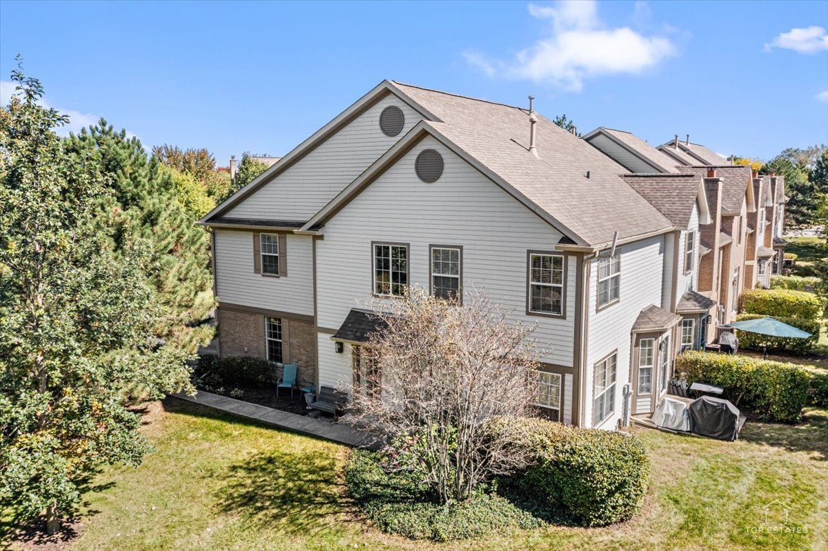 2010 IVY RIDGE Drive
