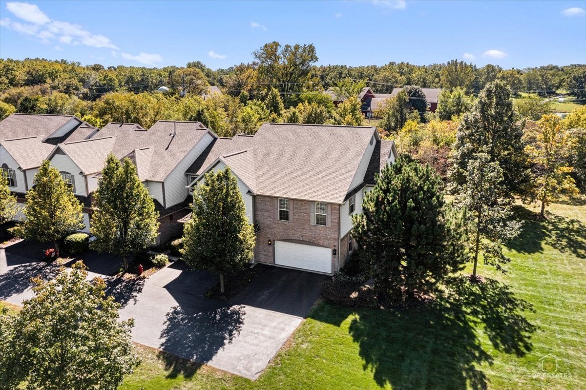 2010 IVY RIDGE Drive