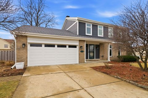 Tiny photo for 20W481 Westminster Drive, Downers Grove, IL 60516 (MLS # 12571390)