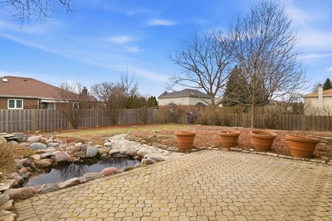 Tiny photo for 20W481 Westminster Drive, Downers Grove, IL 60516 (MLS # 12571390)