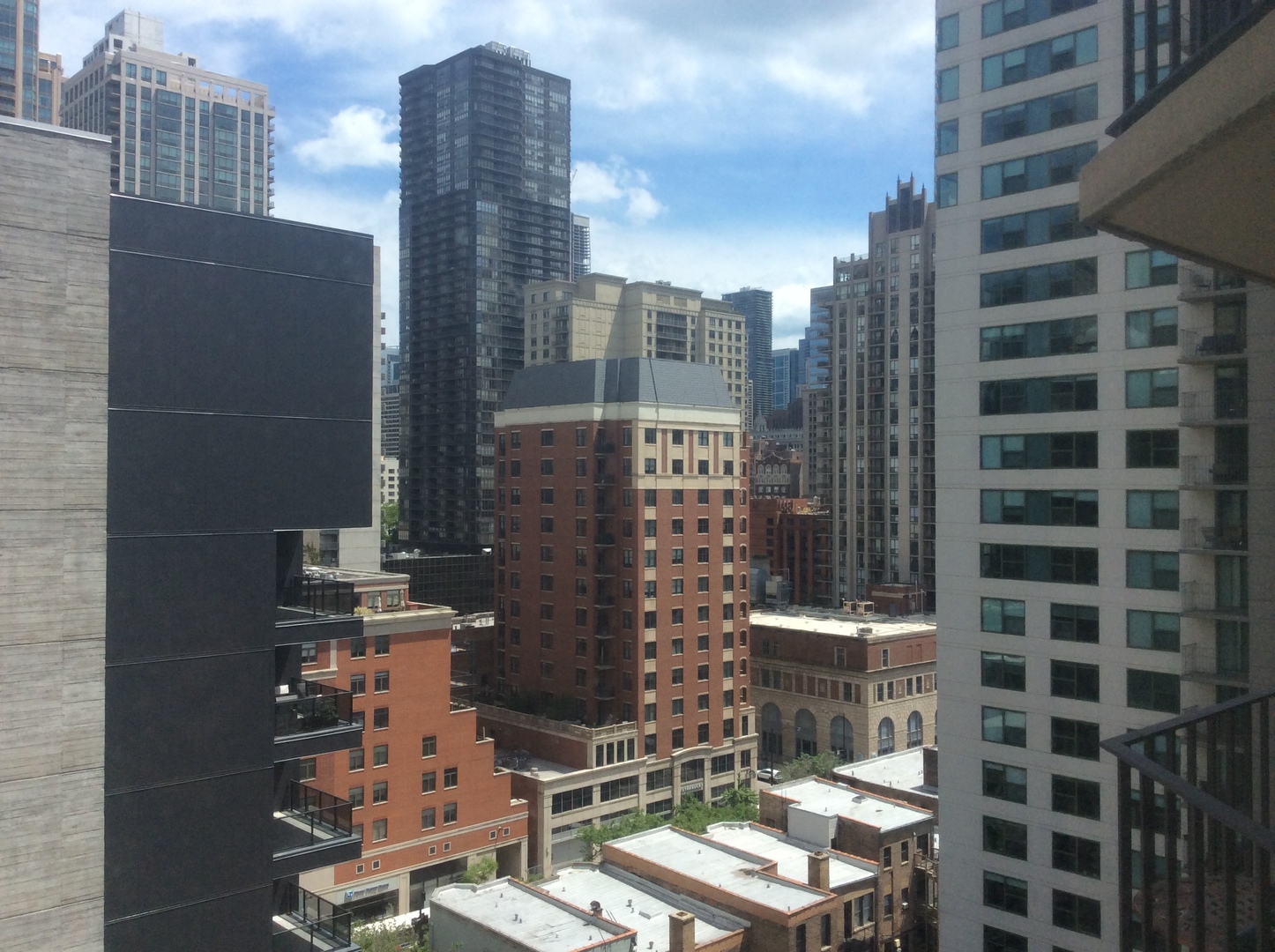 70 W Huron Street 1404