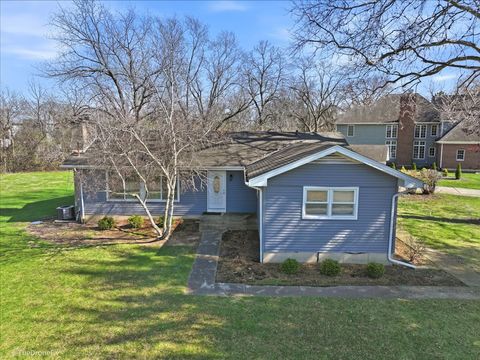 Tiny photo for 1519 Foothill Drive, Wheaton, IL 60189 (MLS # 12614535)
