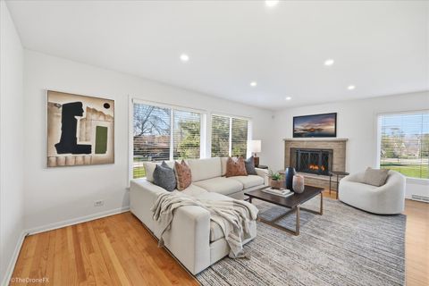 Tiny photo for 1519 Foothill Drive, Wheaton, IL 60189 (MLS # 12614535)