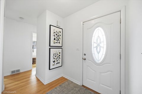 Tiny photo for 1519 Foothill Drive, Wheaton, IL 60189 (MLS # 12614535)