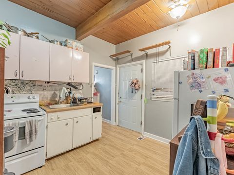 Tiny photo for 3847 Euclid Avenue, Berwyn, IL 60402 (MLS # 12527021)