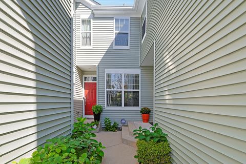 Tiny photo for 1053 Hummingbird Way, Bartlett, IL 60103 (MLS # 12470781)