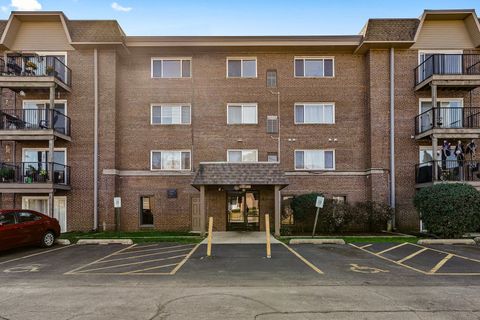 Photo of 2301 Beau Monde Lane #205, Lisle, IL 60532 (MLS # 12498983) Photo of 2301 Beau Monde Lane #205, Lisle, IL 60532 (MLS # 12498983)