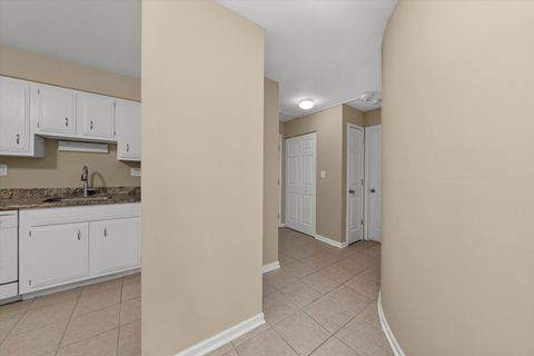 Tiny photo for 2301 Beau Monde Lane #205, Lisle, IL 60532 (MLS # 12498983)