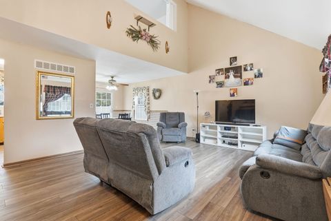 Tiny photo for 816 Ann Street, Joliet, IL 60435 (MLS # 12582342)