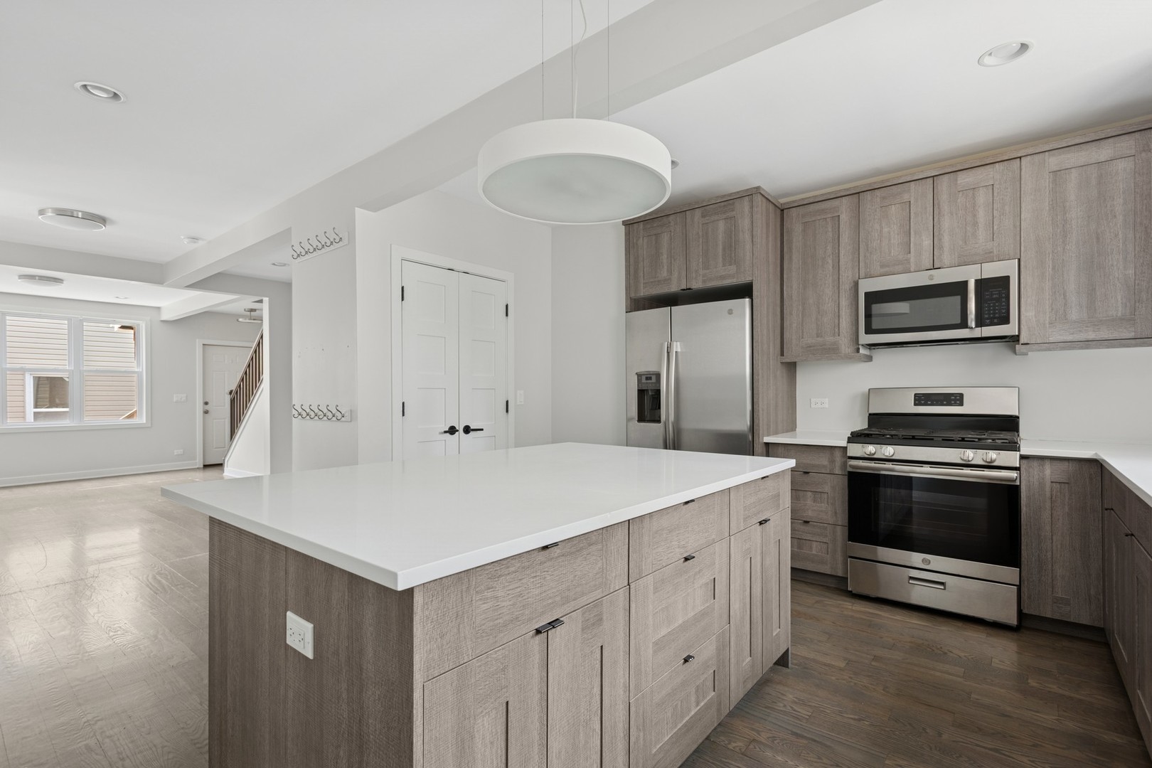 2503 N Talman Avenue