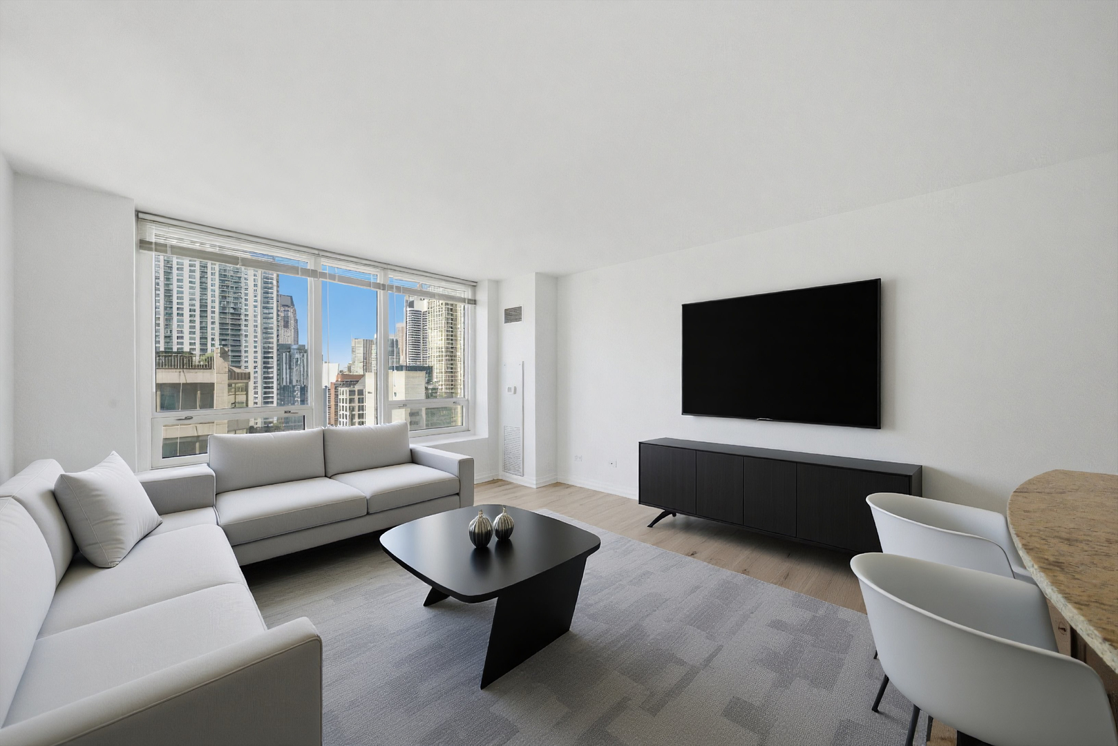 33 W Ontario Street 29I