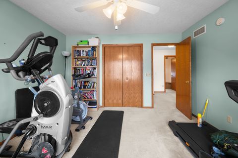 Tiny photo for 6002 Oakbrook Road, Davenport, IA 52806 (MLS # 12554860)