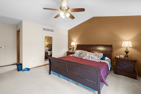 Tiny photo for 6002 Oakbrook Road, Davenport, IA 52806 (MLS # 12554860)