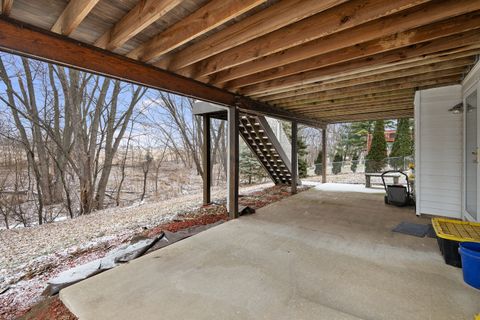 Tiny photo for 6002 Oakbrook Road, Davenport, IA 52806 (MLS # 12554860)