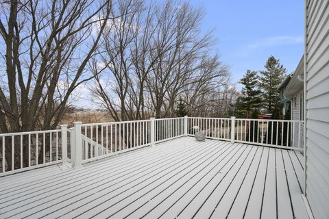 Tiny photo for 6002 Oakbrook Road, Davenport, IA 52806 (MLS # 12554860)