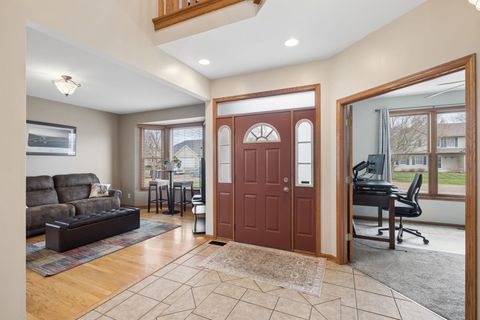 Tiny photo for 611 Prairie View Lane, Hinckley, IL 60520 (MLS # 12609886)