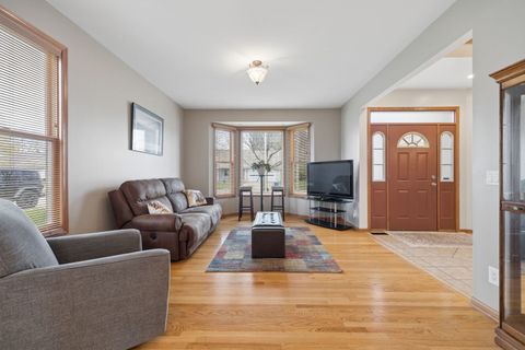 Tiny photo for 611 Prairie View Lane, Hinckley, IL 60520 (MLS # 12609886)
