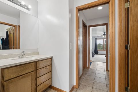Tiny photo for 611 Prairie View Lane, Hinckley, IL 60520 (MLS # 12609886)