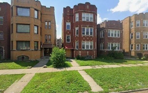 8220 S Eberhart Avenue Chicago IL 60619