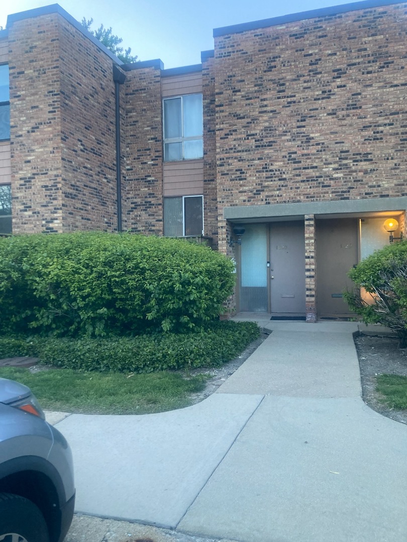 1620 Waxwing Court