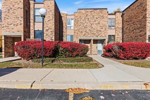 1620 Waxwing Court Schaumburg IL 60173