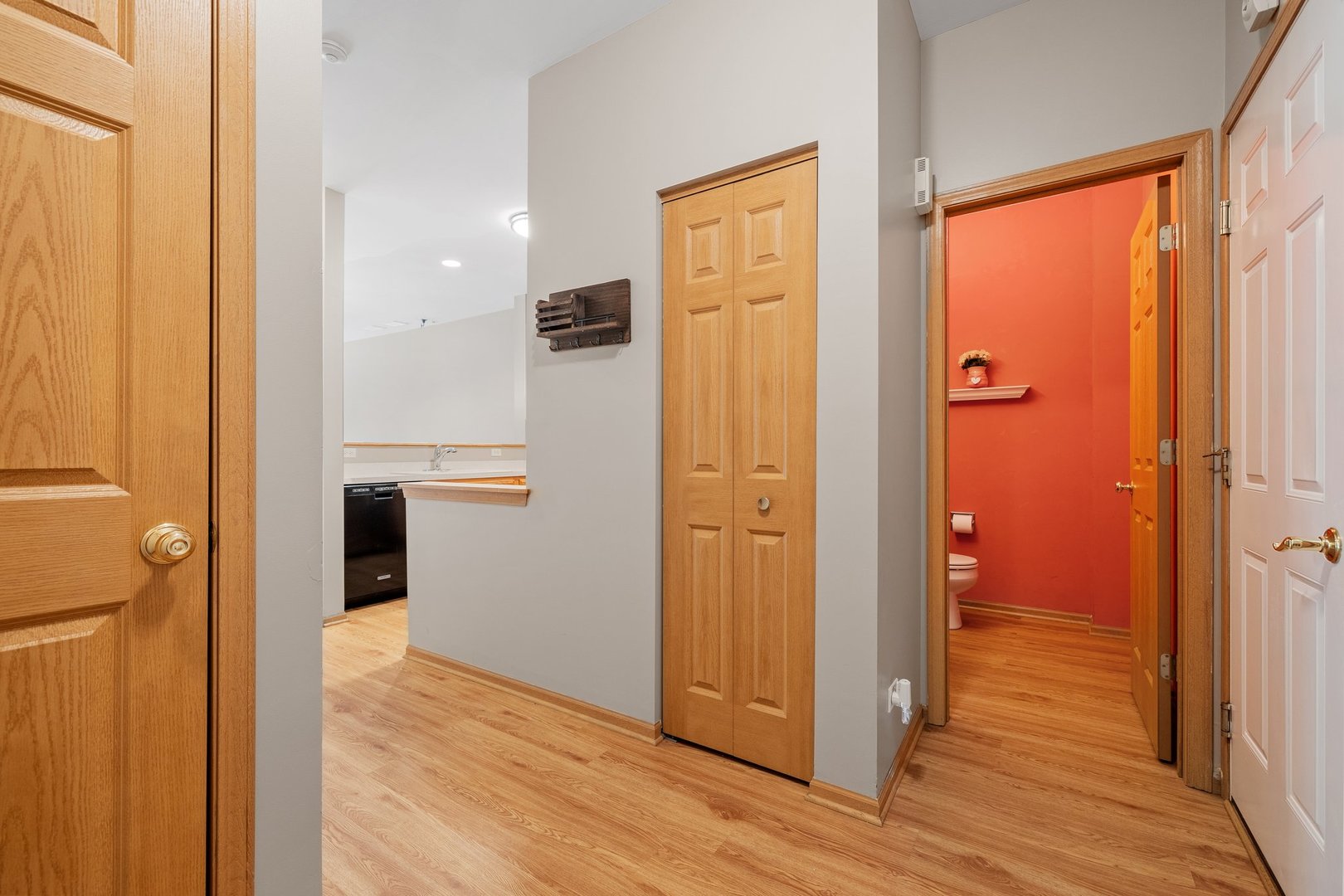 2442 Oneida Lane
