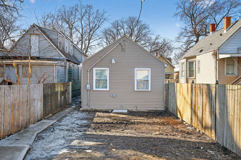 Tiny photo for 7535 S ST. LAWRENCE Avenue, Chicago, IL 60619 (MLS # 12621077)
