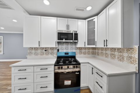 Tiny photo for 7535 S ST. LAWRENCE Avenue, Chicago, IL 60619 (MLS # 12621077)