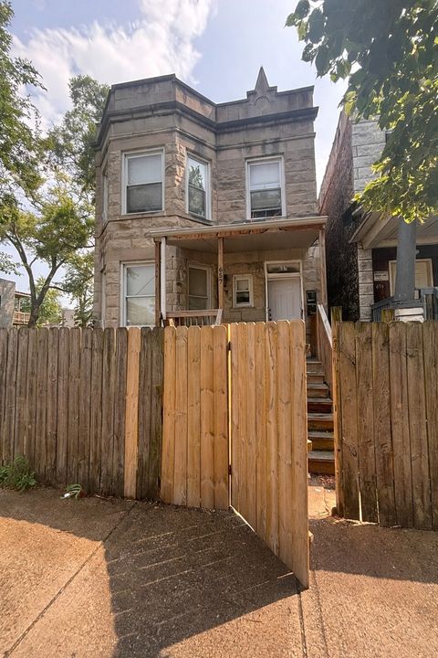 657 N Christiana Avenue Chicago IL 60624