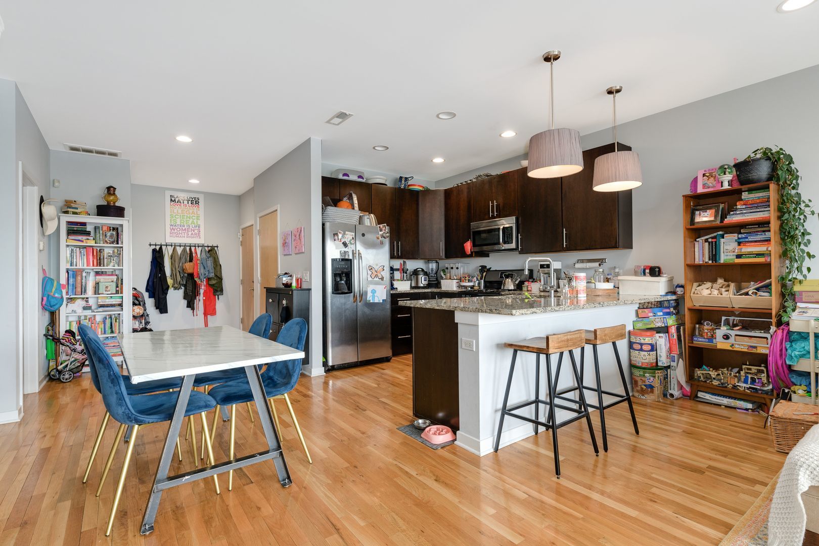 1822 W Irving Park Road 403