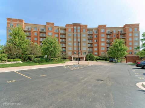 Photo of 1 N Beacon Place #511, La Grange, IL 60525 (MLS # 12717556)