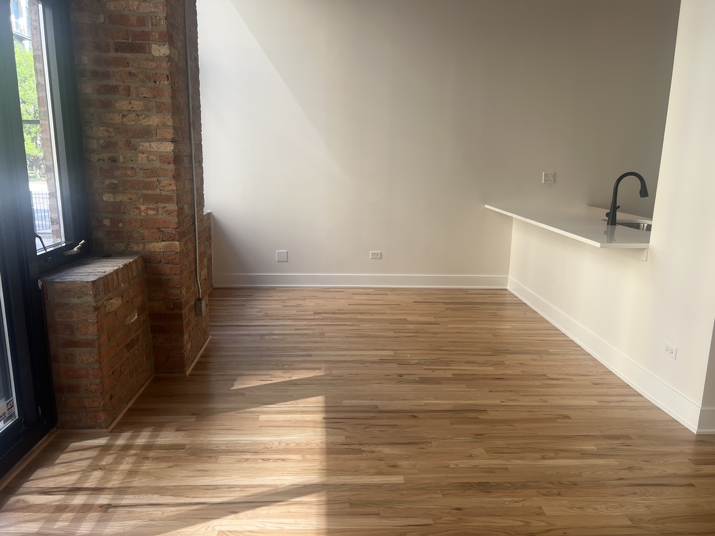 521 W SUPERIOR Street 132
