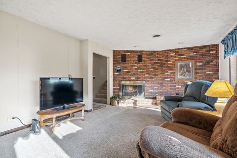 Tiny photo for 1410 Lawrence Avenue, Lockport, IL 60441 (MLS # 12464665)
